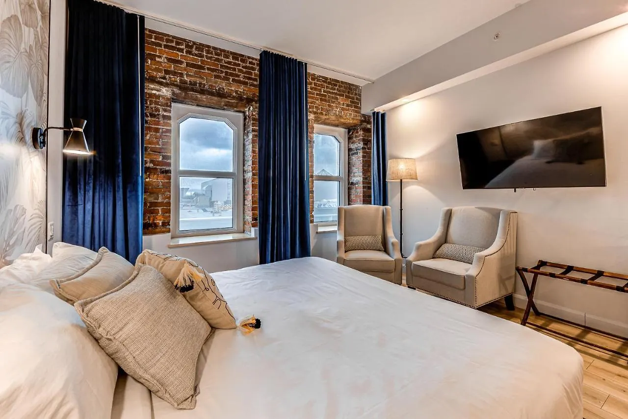 Hebergement Touristique ▐ 335 Saint Joseph E▐ Quebec City 0*,