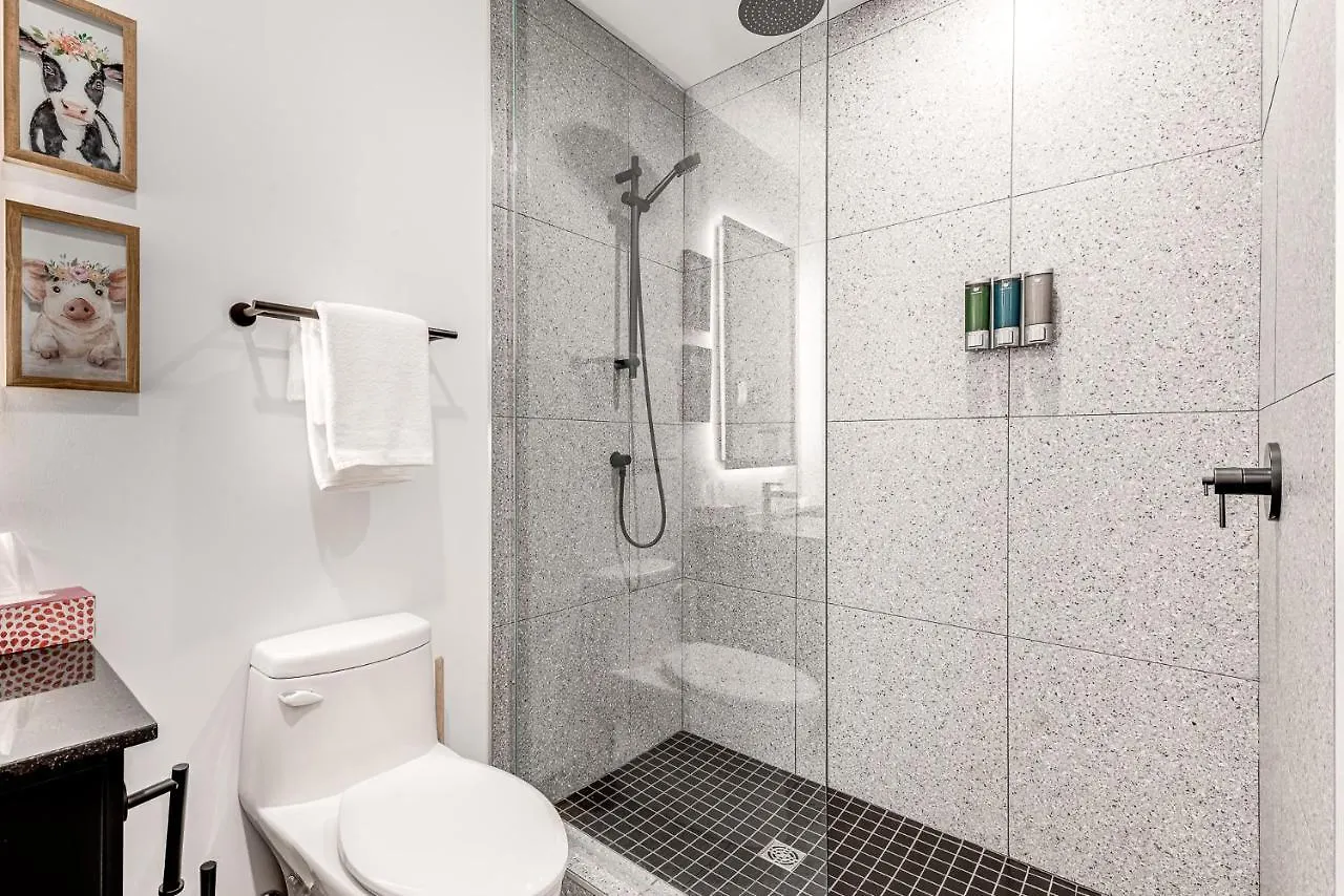Hebergement Touristique ▐ 335 Saint Joseph E▐ Quebec City Apartment